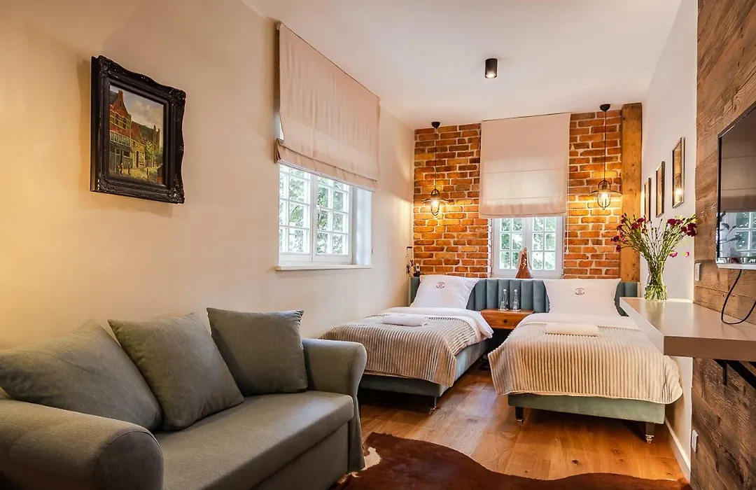 Gotyk House-1