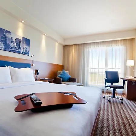 Hampton By Hilton Gdansk Airport-2